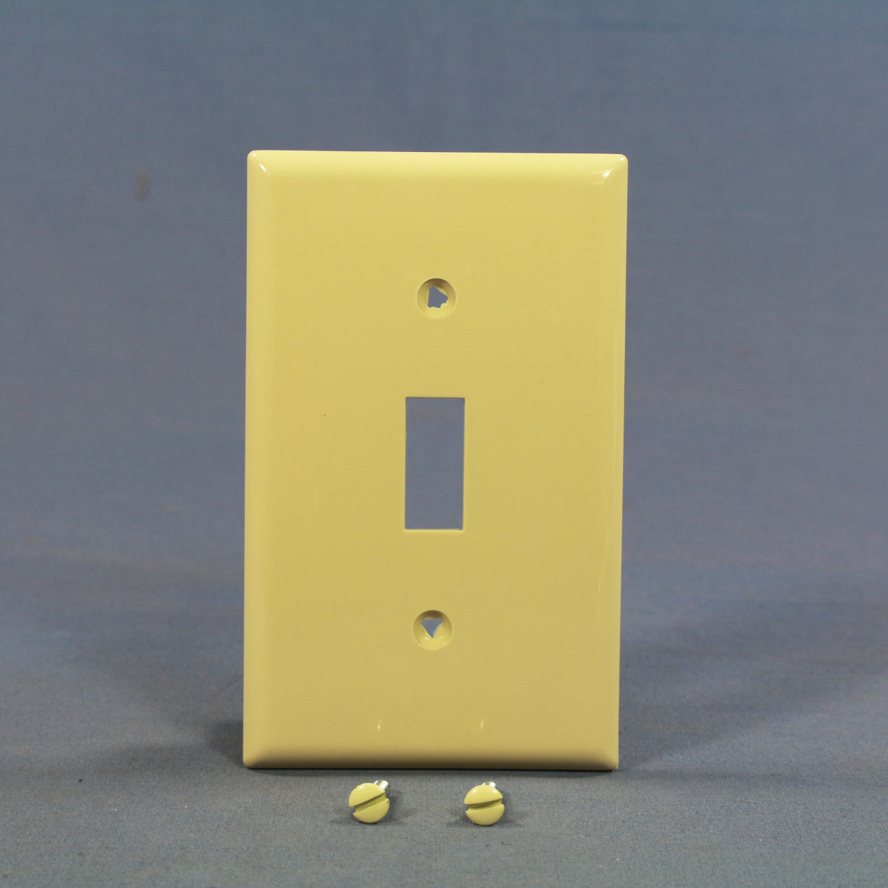Cooper BP5134V Ivory 1-Gang Toggle Unbreakable Nylon Standard Wallplate Cover
