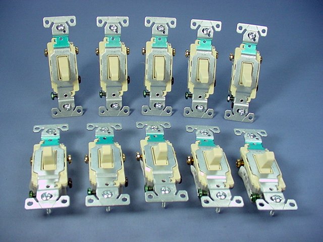 Cooper CS315V Ivory Commercial Toggle Wall Light Switches 3-Way 15A 10-Pack