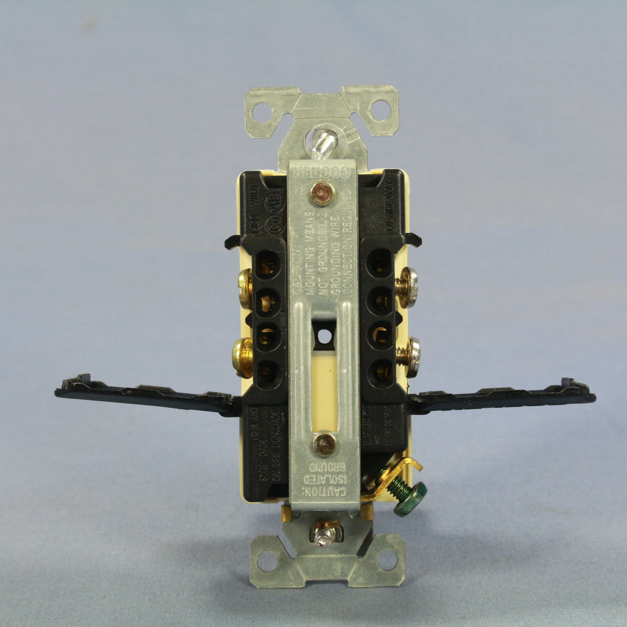 Cooper Ivory Isolated Ground Receptacle Duplex Outlet 5-15R 15A 125V IG5262V