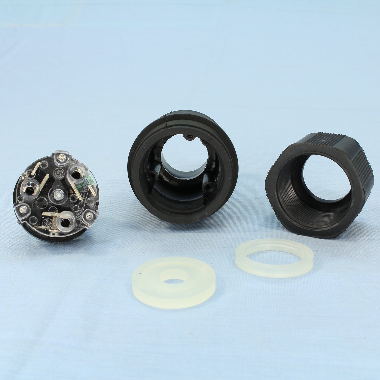 Cooper Black Watertight Locking Plug NEMA L7-20P 20A 277V 2-Pole 3-Wire L720PWBK