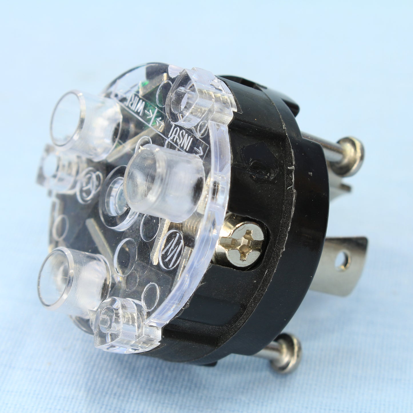 Cooper Black Watertight Locking Plug NEMA L7-20P 20A 277V 2-Pole 3-Wire L720PWBK