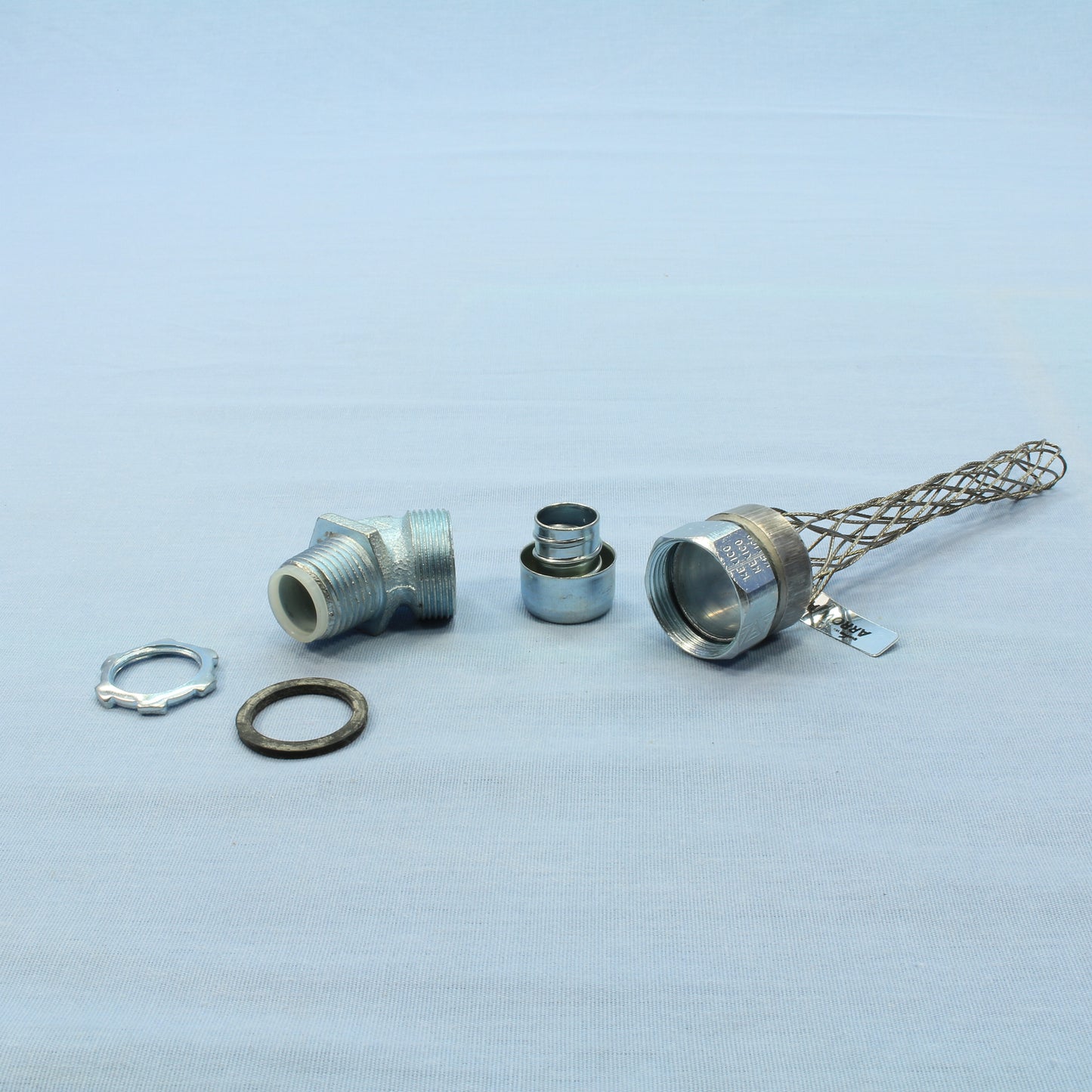 Cooper Strain Relief Cable Grip for Liquid-Tight Flexible Conduit 1/2"NPT LTB145