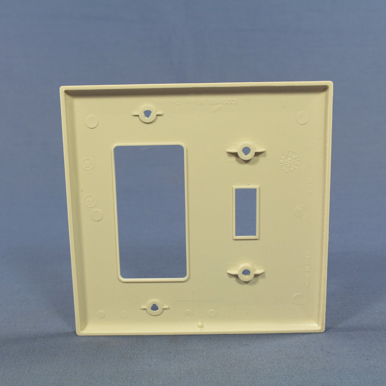 Cooper Mid-Size Lt Almond Nylon Toggle Switch Decorator Outlet Wallplate PJ126LA