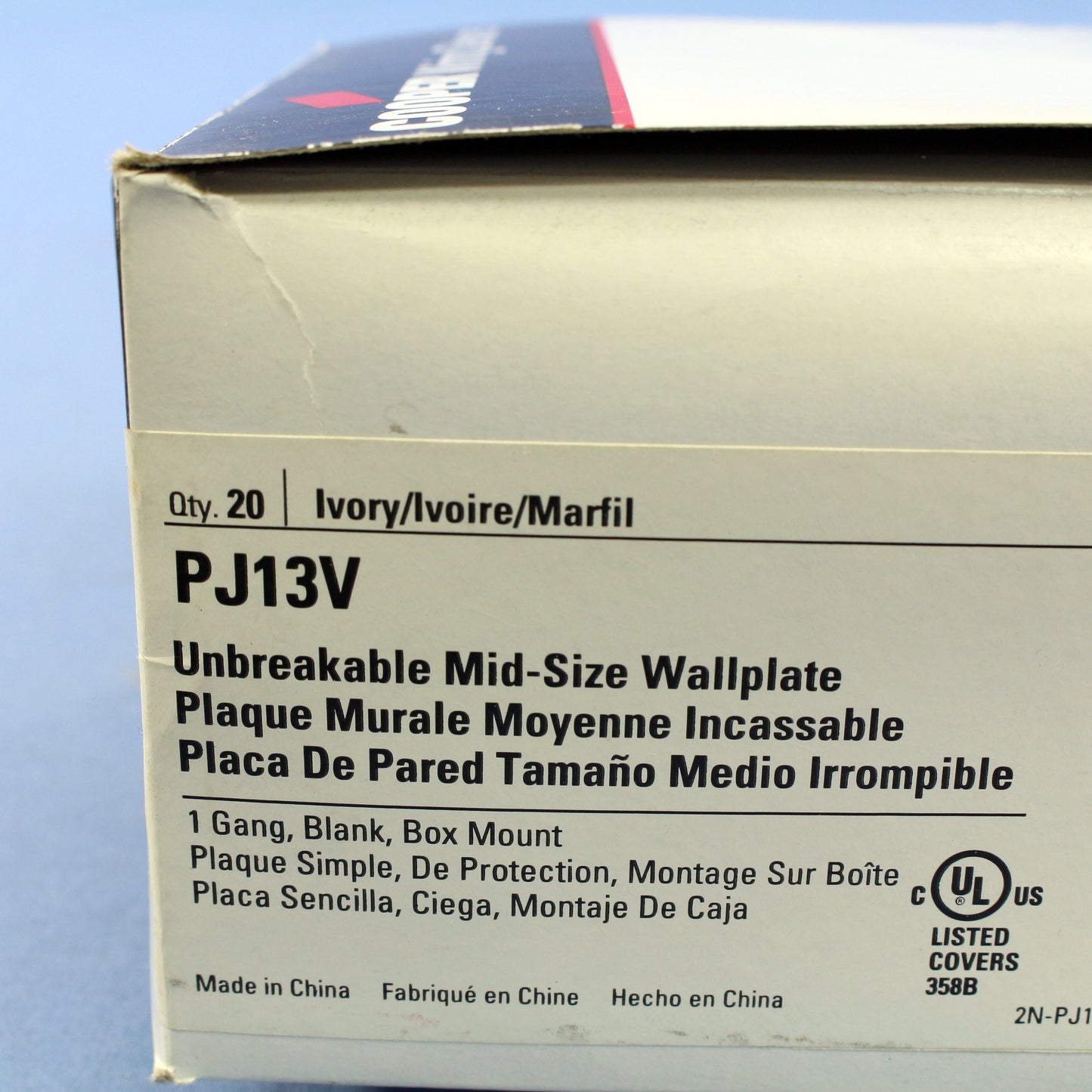 Cooper PJ13V Ivory 1-Gang Blank Unbreakable Mid-Size Wallplate Box Mount 20pcs