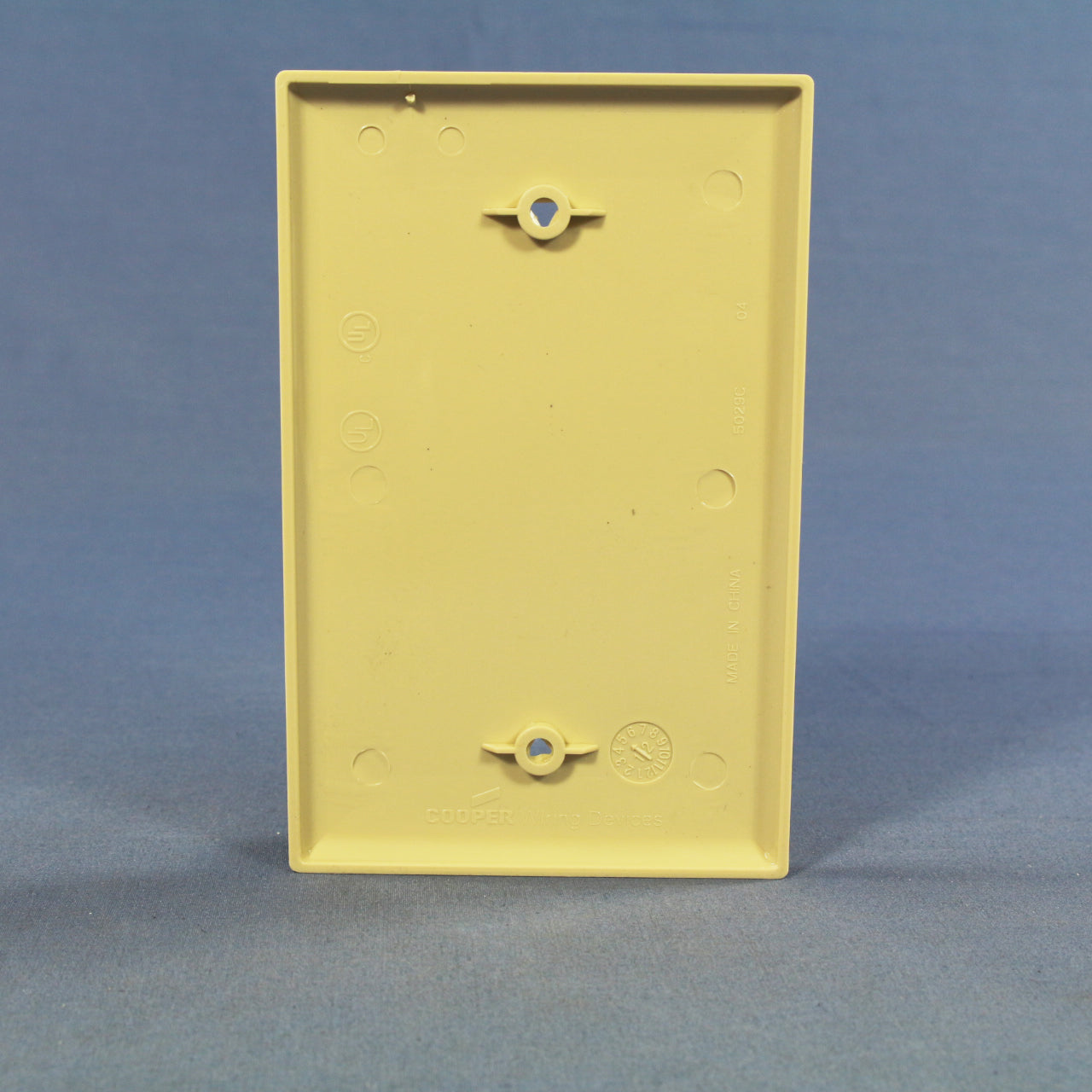 Cooper PJ13V Ivory 1-Gang Unbreakable Mid-Size Blank Nylon Wallplate Covers 2pcs