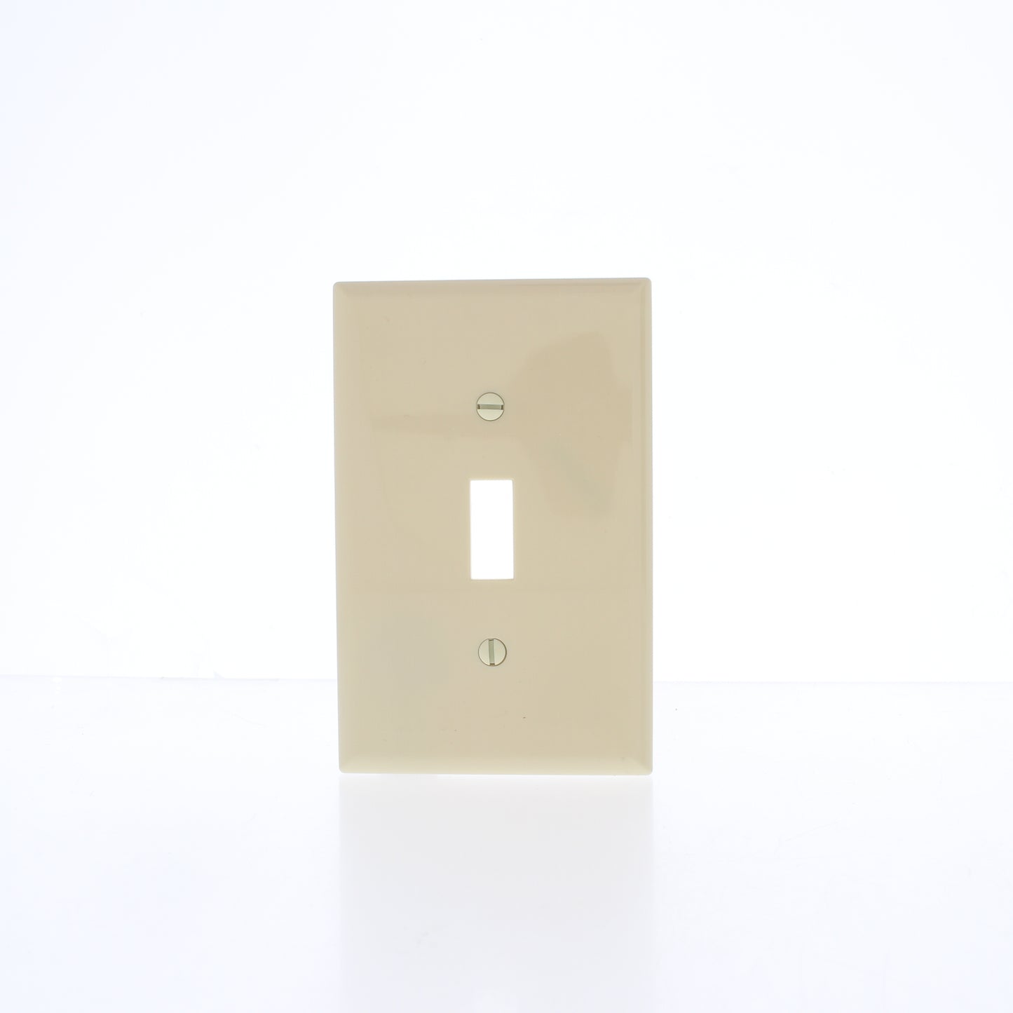 Cooper PJ1AMV Ivory 1-Gang Toggle Switch Unbreakable Nylon Mid-Size Wallplate