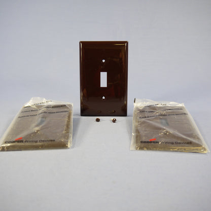 Cooper PJ1B Brown 1-Gang Toggle Unbreakable Nylon Mid-Size Wallplate Cover 3pcs