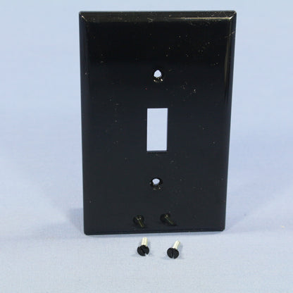 Cooper PJ1BK Black 1-Gang Toggle Switch Unbreakable Nylon Mid-Size Wallplate