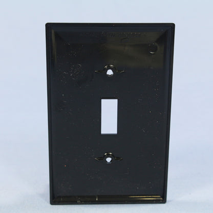 Cooper PJ1BK Black 1-Gang Toggle Switch Unbreakable Nylon Mid-Size Wallplate