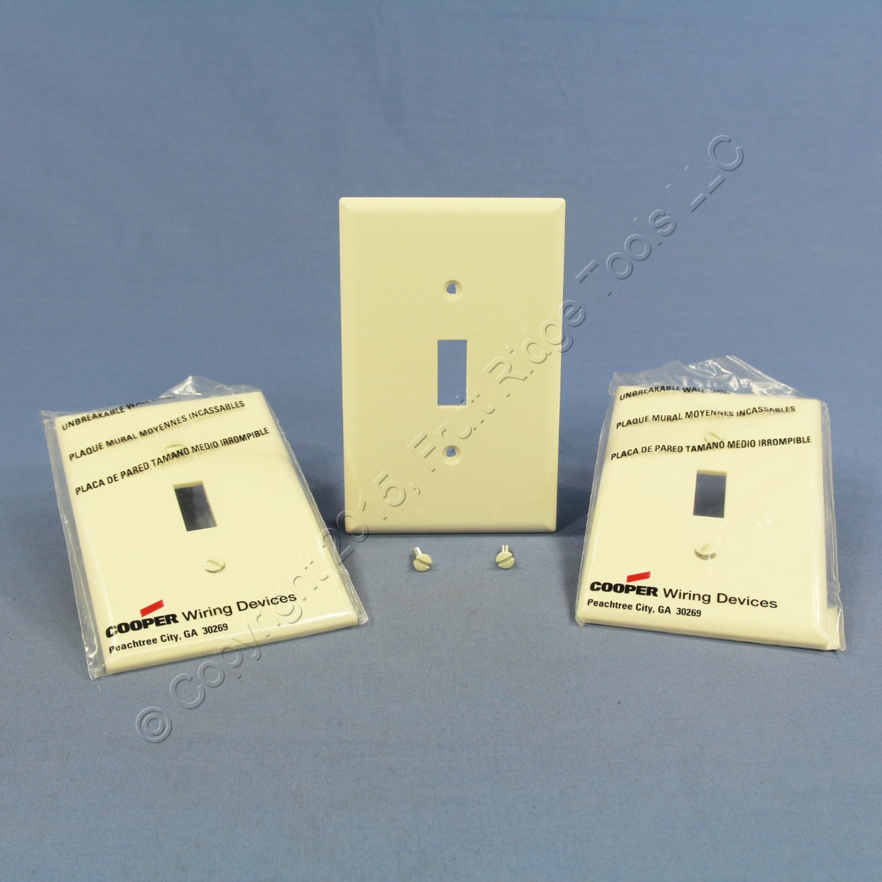 Cooper PJ1LA Lt Almond 1-Gang Toggle Unbreakable Mid-Size Wallplate Cover 3pcs