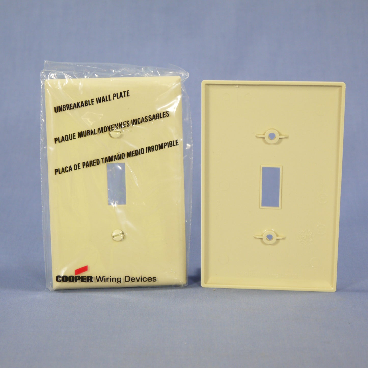Cooper PJ1V Ivory 1-Gang Toggle Unbreakable Nylon Mid-Size Wallplate Cover 25pcs