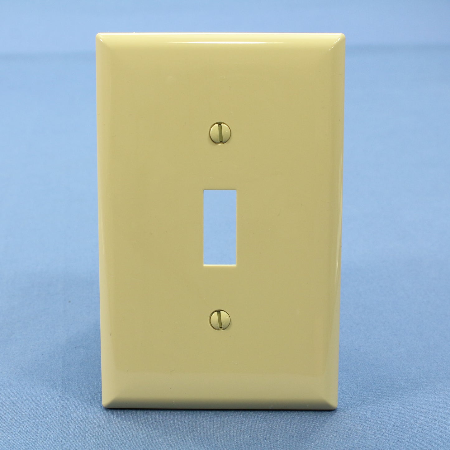 Cooper PJ1V Ivory 1-Gang Toggle Unbreakable Nylon Mid-Size Wallplate Cover 3pcs