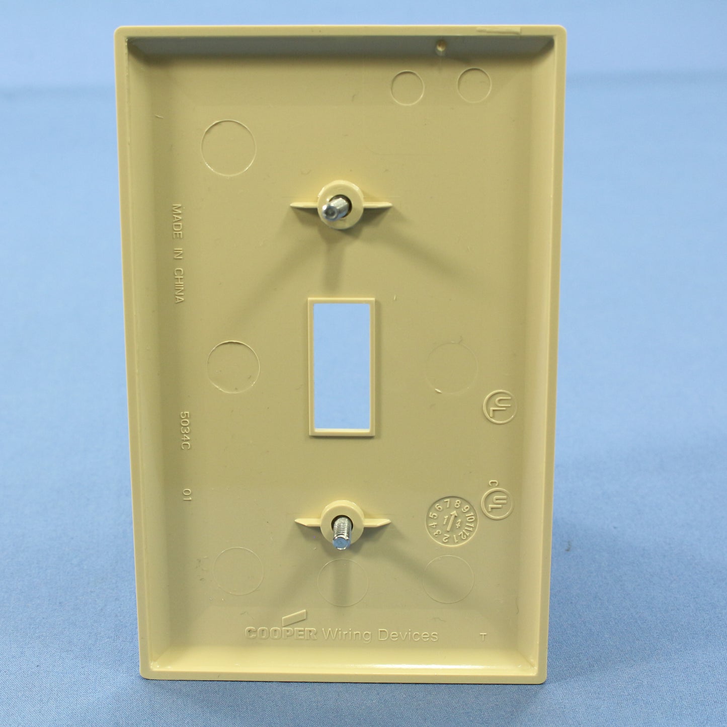 Cooper PJ1V Ivory 1-Gang Toggle Unbreakable Nylon Mid-Size Wallplate Cover 3pcs