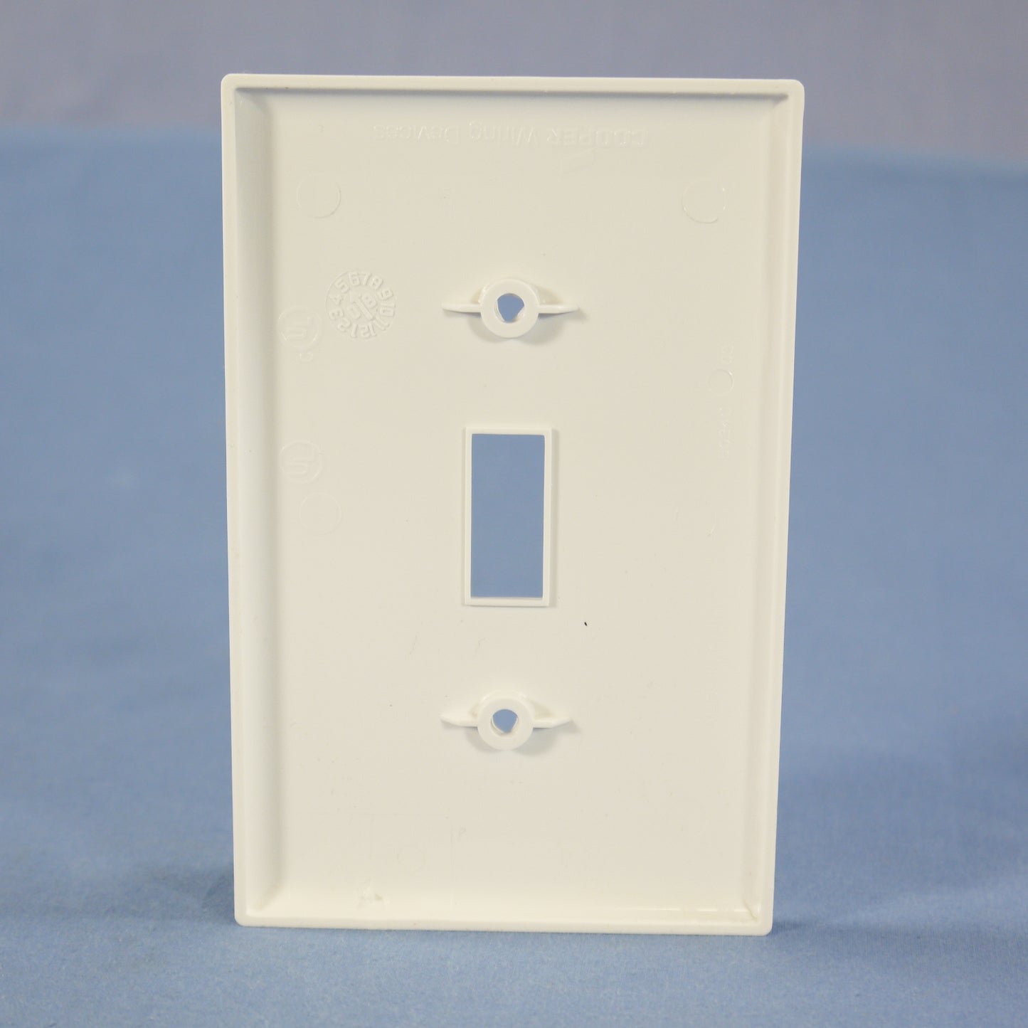 Cooper PJ1W White 1-Gang Toggle Switch Unbreakable Mid-Size Wallplate Cover