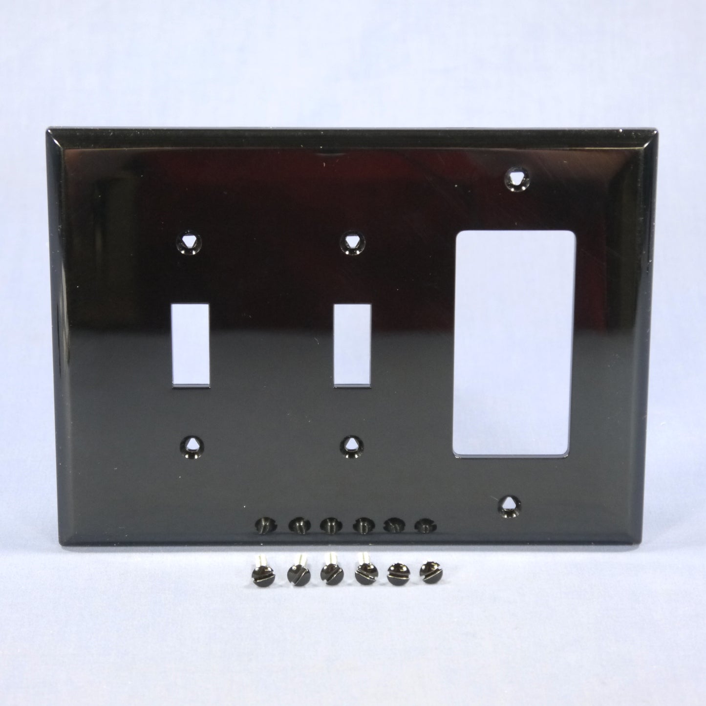 Cooper Wiring Devices PJ226BK Light Almond Black Mid-size 3G