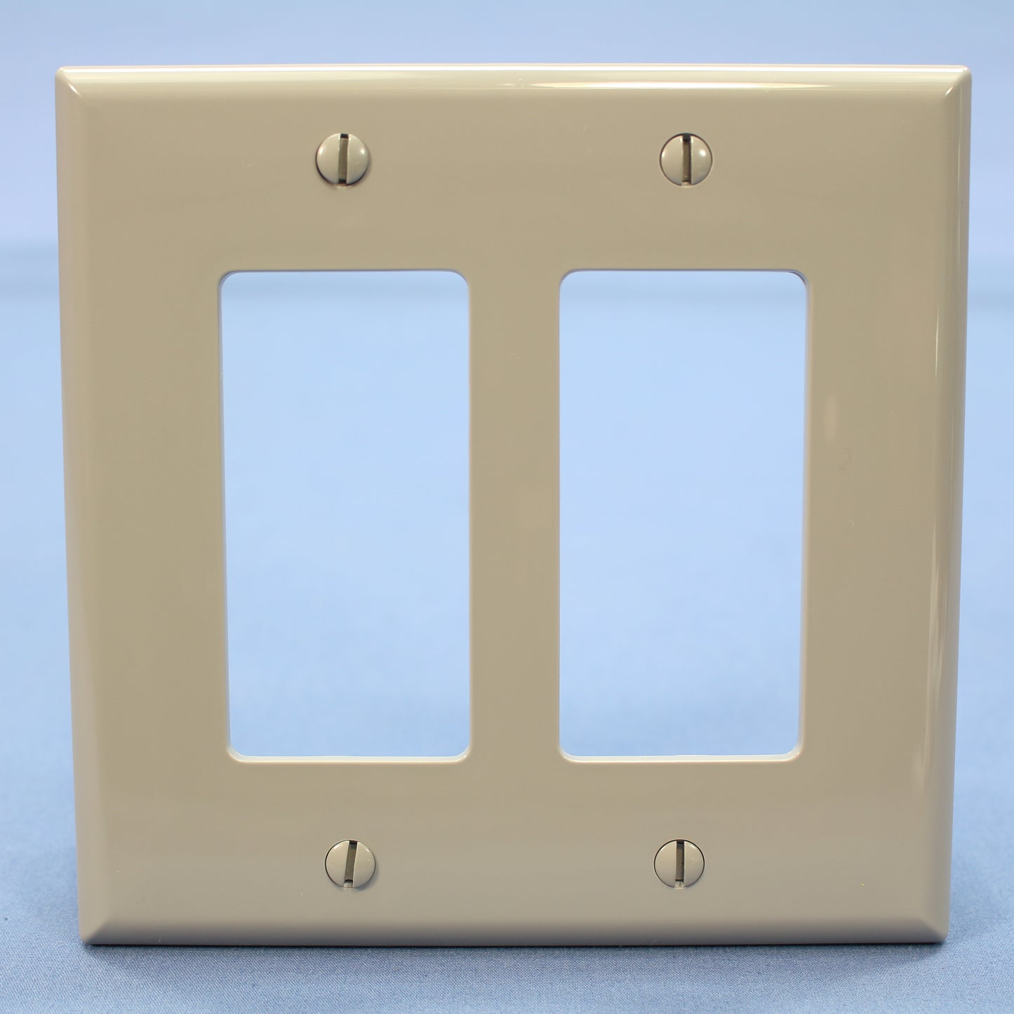 Cooper PJ262GY Gray 2-Gang Decorator GFCI Unbreakable Mid-Size Wallplate Cover