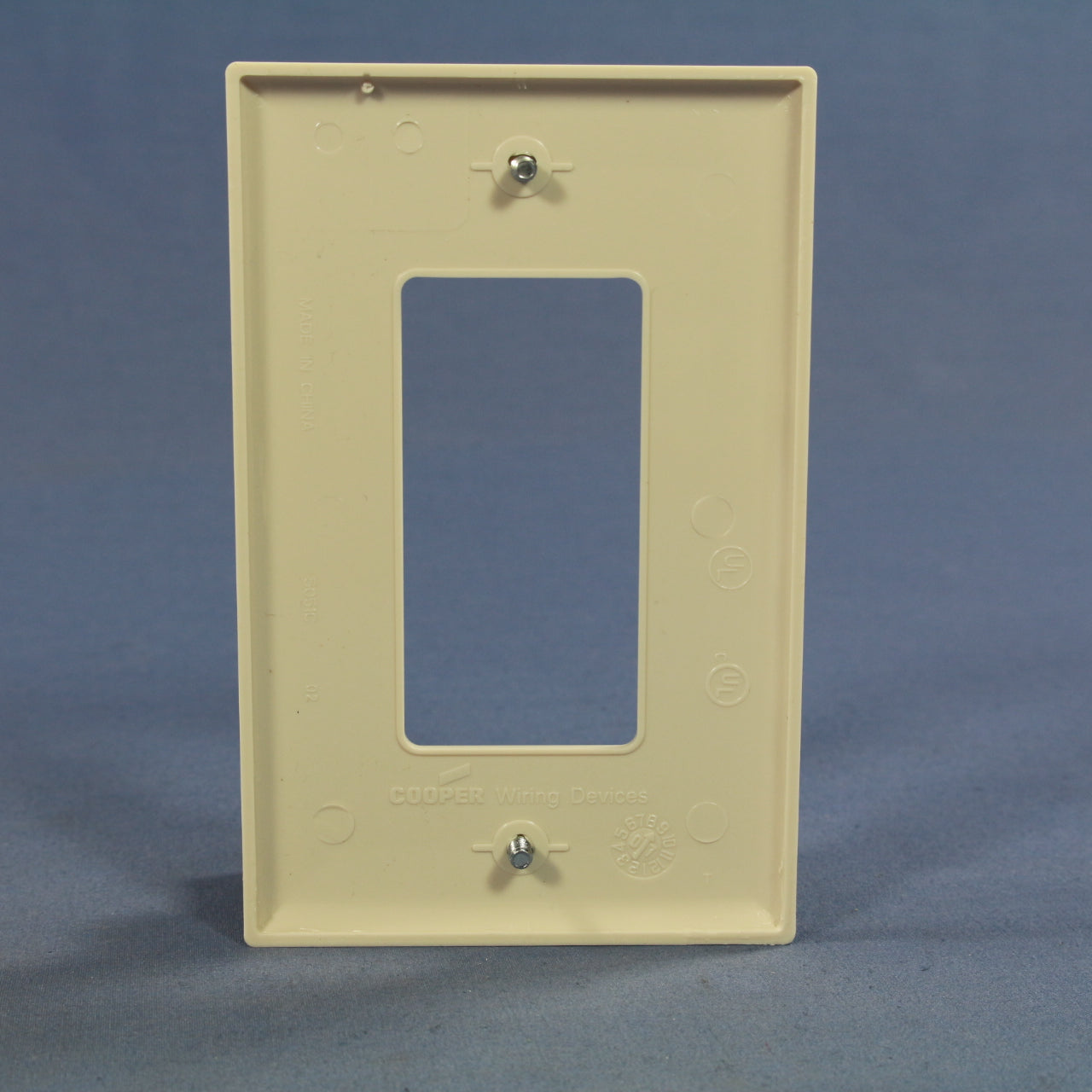 Cooper PJ26LA Light 1-Gang Almond Decorator GFCI Mid-Size Nylon Wallplate Cover