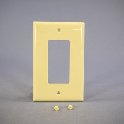 Cooper PJ26 Ivory 1-Gang Decorator GFCI Nylon Mid-Size Wallplate Cover 2-pack