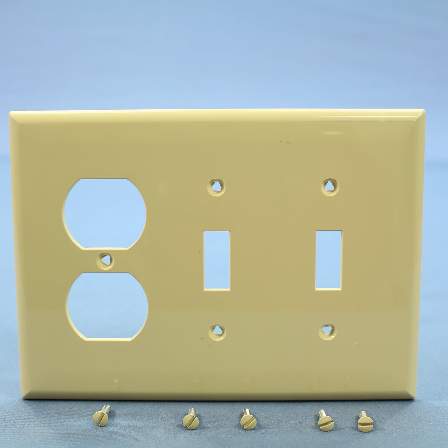 Cooper PJ28V Ivory 3-Gang Toggle Duplex Outlet Unbreakable Mid-Size Wallplate
