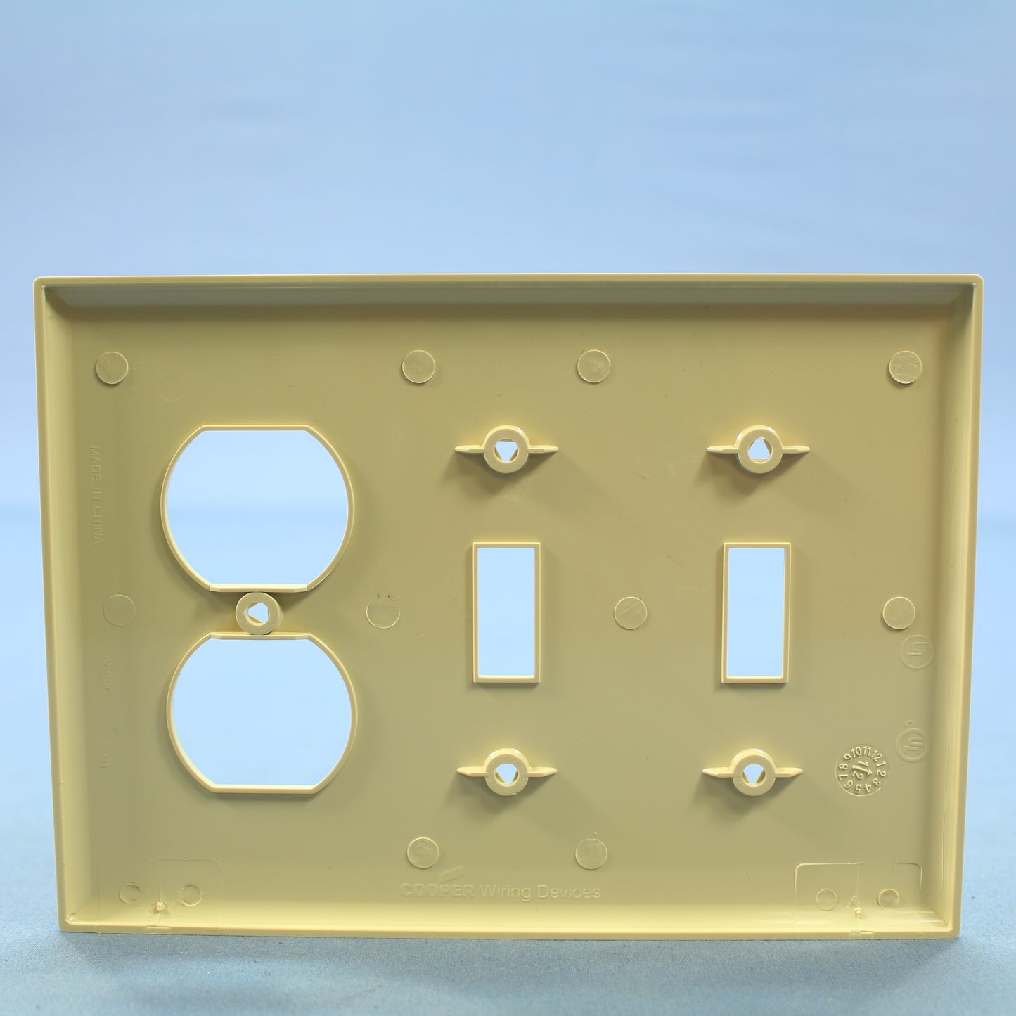 Cooper PJ28V Ivory 3-Gang Toggle Duplex Outlet Unbreakable Mid-Size Wallplate