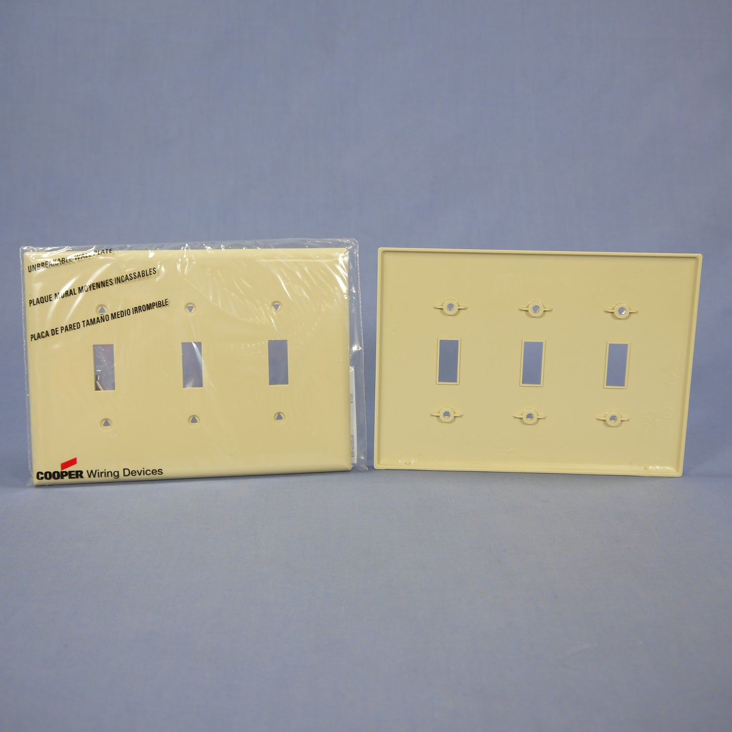Cooper PJ3V Ivory 3-Gang Toggle Unbreakable Nylon Mid-Size Wallplate Cover 15pcs