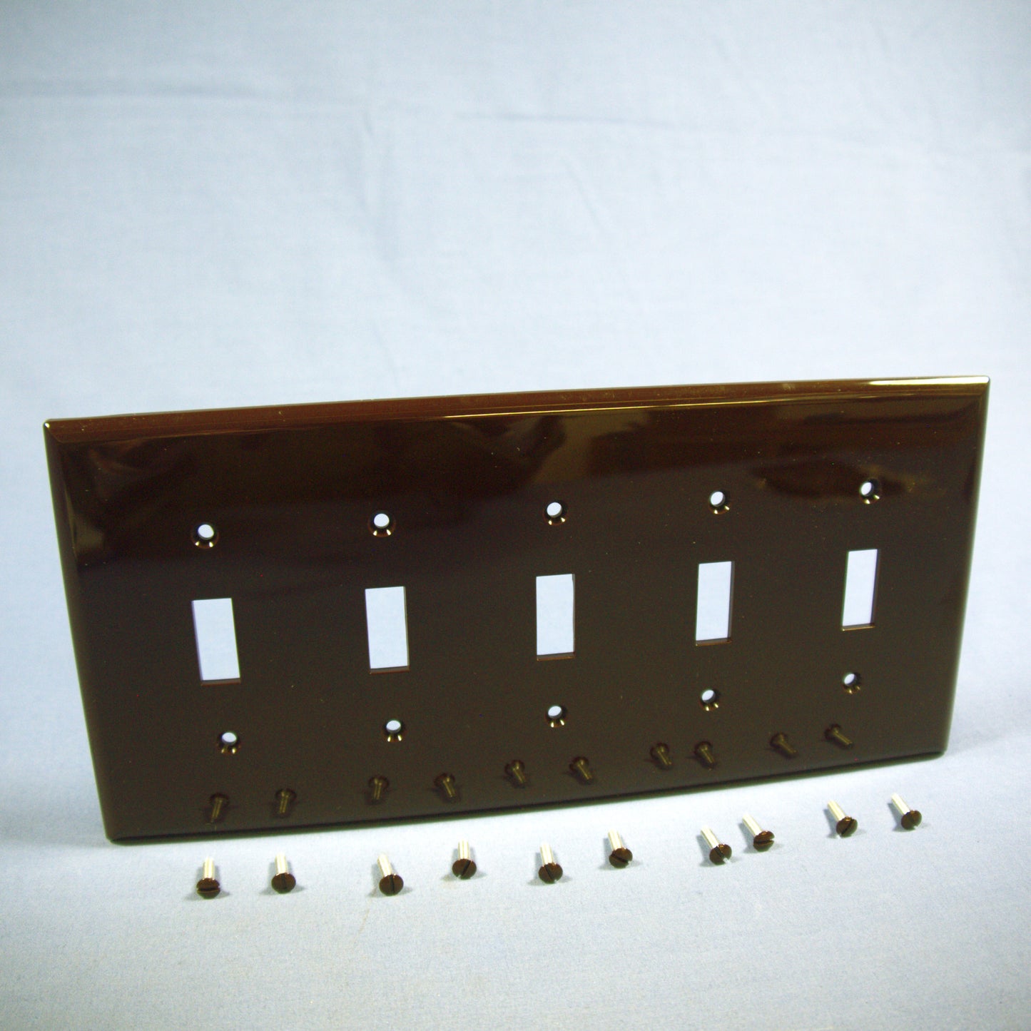 Cooper PJ5B Brown 5-Gang Toggle Switch Unbreakable Mid-Size Wallplate Cover