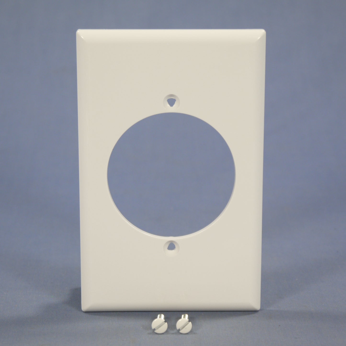 Cooper PJ724W White 1-Gang 30/50A Power 2.15" Outlet Mid-Size Nylon Wallplate