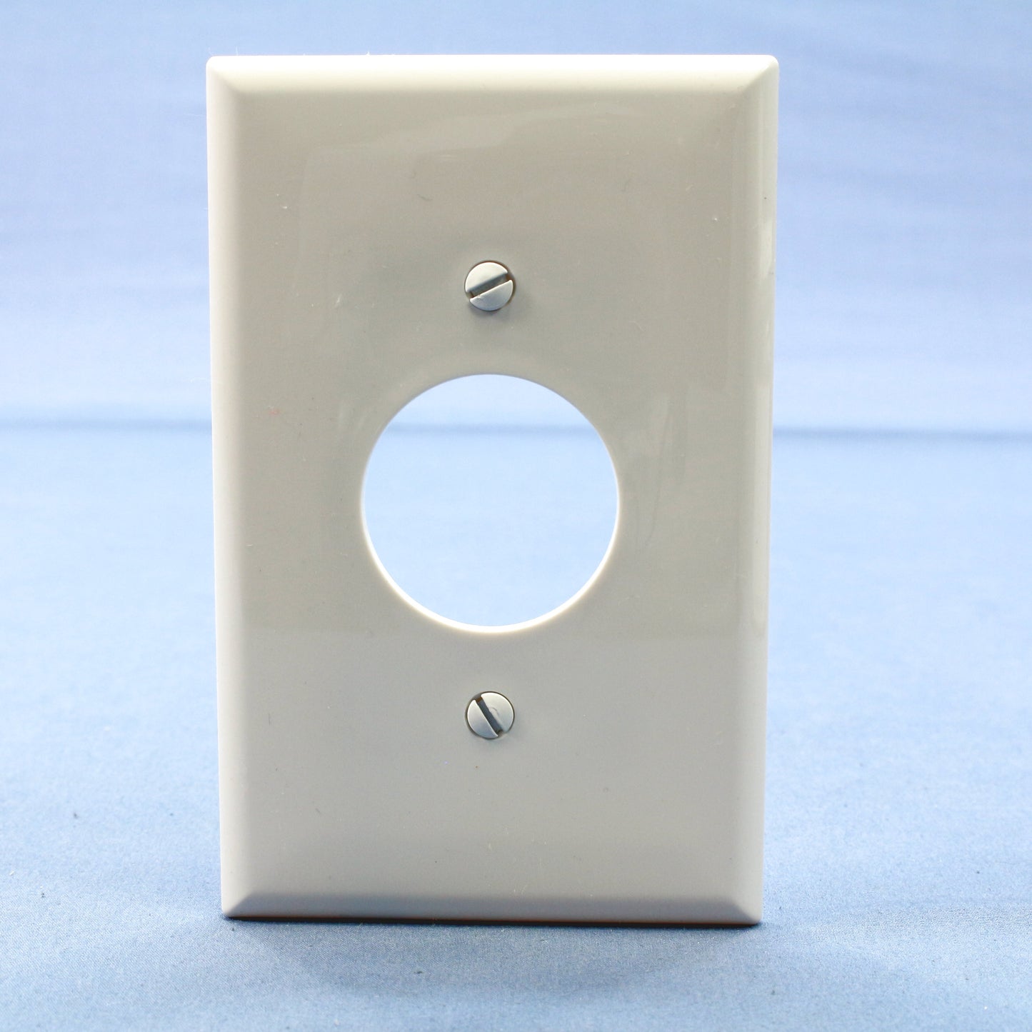 Cooper PJ7W White 1-Gang 1.406" Outlet Unbreakable Midsize Wallplate Cover 25pcs