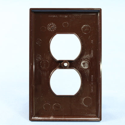 25 Cooper Brown Mid-Size 1G Unbreakable Receptacle Wallplate Outlet Covers PJ8B