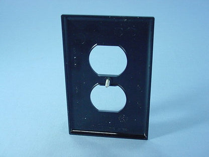 Cooper PJ8BK Black 1-Gang Duplex Outlet Unbreakable Nylon Mid-Size Wallplate