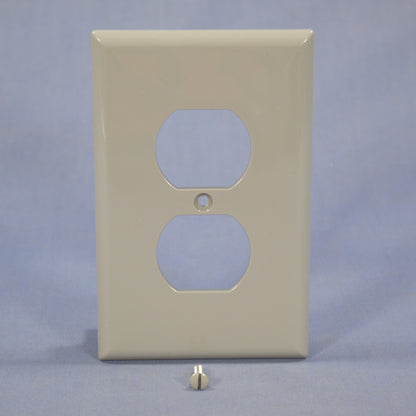 Cooper PJ8GY Gray 1-Gang Duplex Outlet Unbreakable Nylon Mid-Size Wallplate