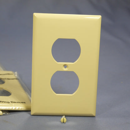 Cooper PJ8V Ivory 1-Gang Duplex Unbreakable Nylon Mid-Size Wallplate Cover 25pcs