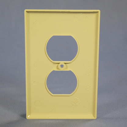 Cooper PJ8V Ivory 1-Gang Duplex Unbreakable Nylon Mid-Size Wallplate Cover 25pcs