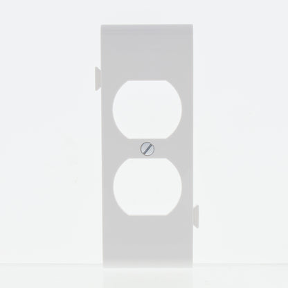 Cooper STC8W White 1-Gang 1-Receptacle Thermoplastic Mid-Size Wallplate Cover
