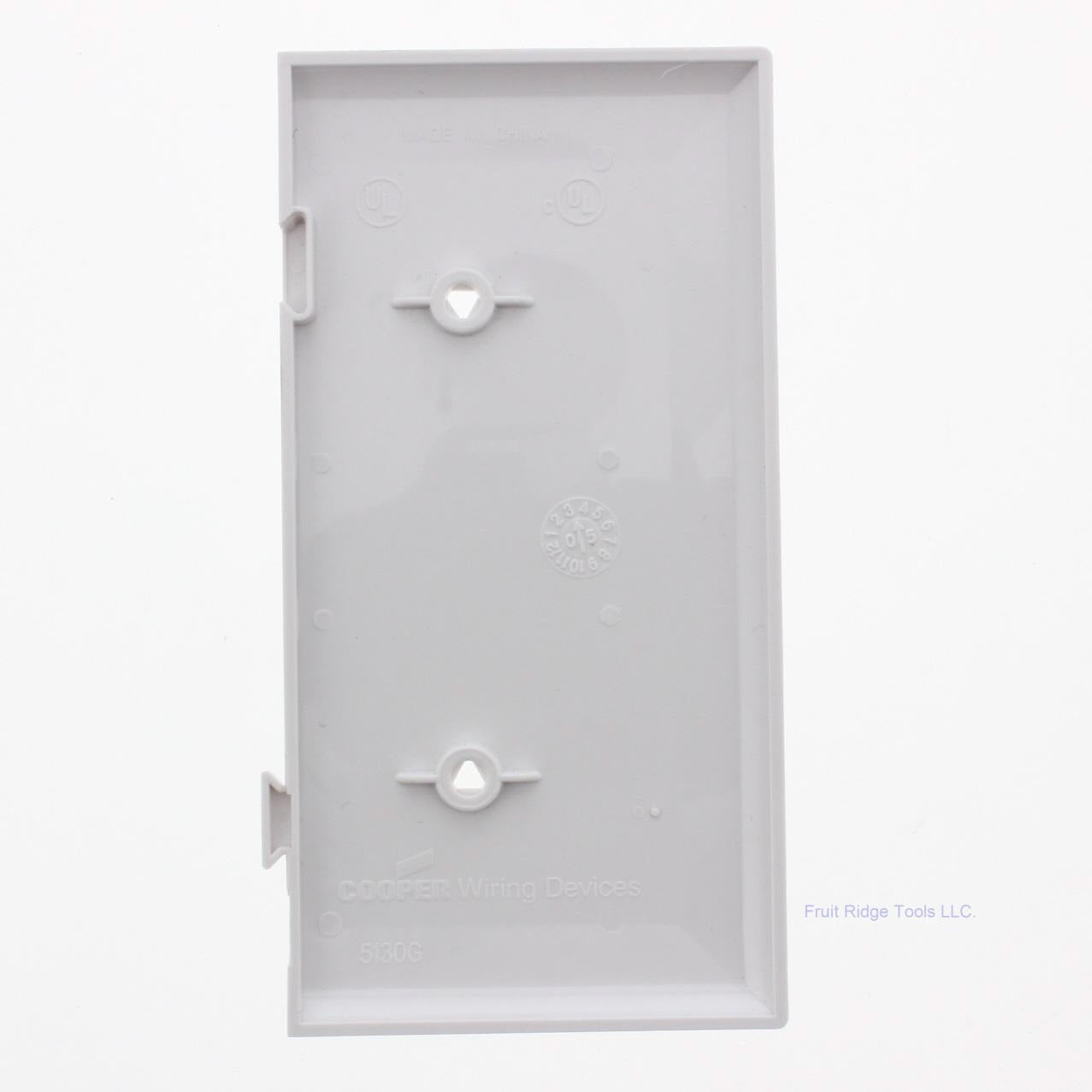 Cooper STE14W White 1-Gang Blank Unbreakable Sectional Wallplate Cover Box Mount