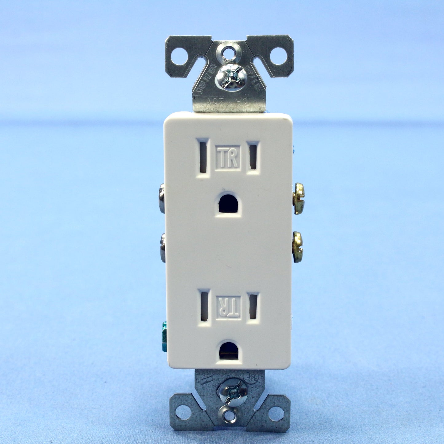 Cooper White Tamper Resistant Duplex Receptacle Outlet Nema 5-15R 15A TR1107W