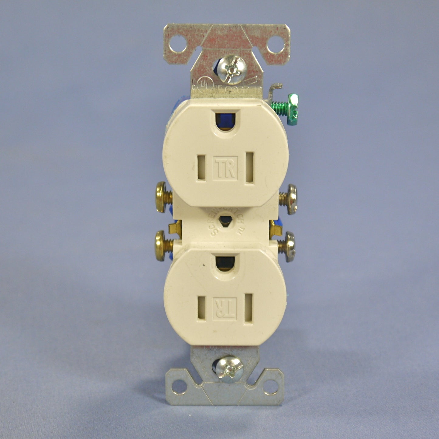 Cooper Lt Almond Tamper Resistant Duplex Receptacle Nema 5-15 15A Bulk TR270LA