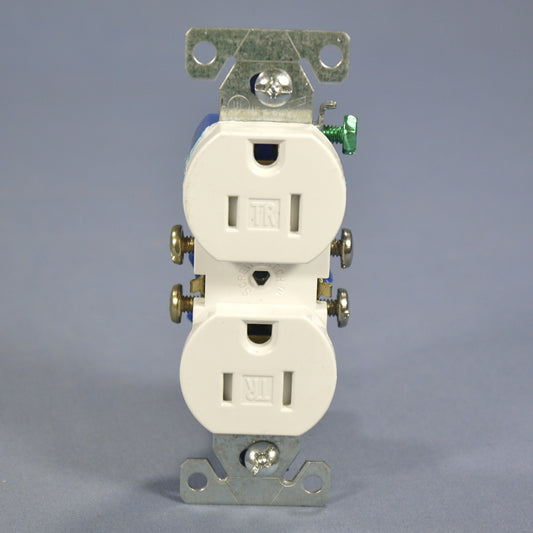 Cooper White Tamper Resistant Duplex Receptacle Outlet Nema 5-15 15A Bulk TR270W