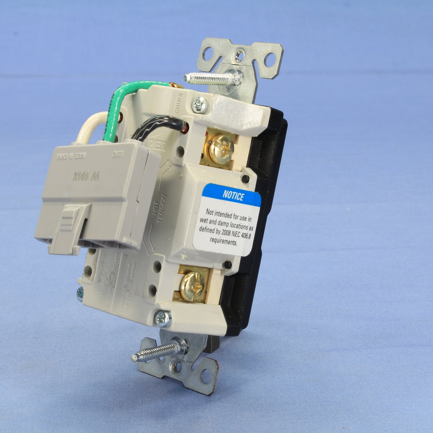 Cooper Black Tamper Resistant Gfci Outlet with Quick-Connect 5-20 20A TRVGF20BKM