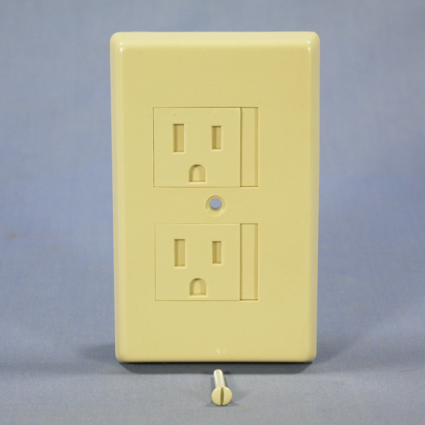 Cooper TRW15V Ivory 1-Gang Duplex Outlet Plastic Standard Wallplate Cover Plate