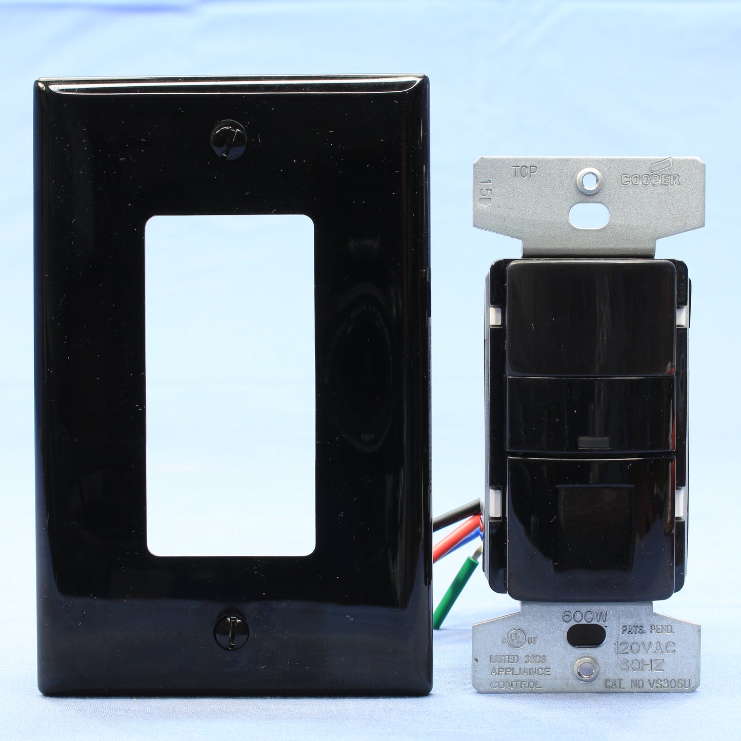 Cooper Black Manual Passive Infrared Vacancy Sensor 600W PIR VSW-P-0801-120-B