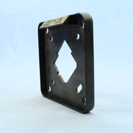 Cooper Pin & Sleeve Polarizer Plate 600 VAC 3� ARC64W Black 0402970 WD03367 60A