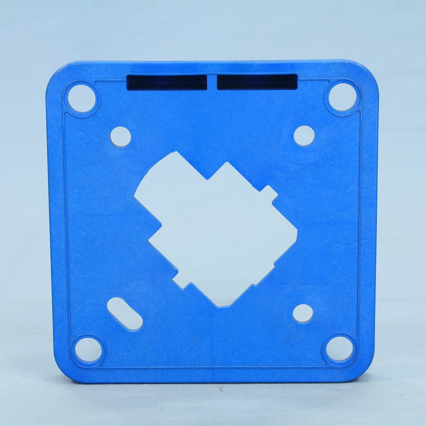Cooper Pin & Sleeve Polarizer Plate 208Y/120 VAC ARC65C Blue 0402971 192526 60A