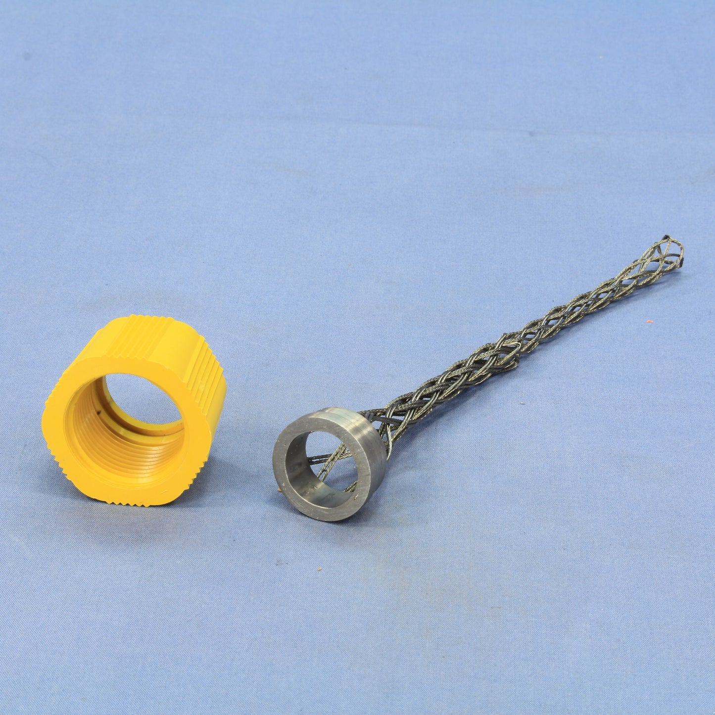 Cooper Watertight Strain Relief Cable Grip .375-.437" Cord  1/2" NPT WTM138