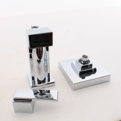 Delta Tub Shower with Cartridge Trim T14486