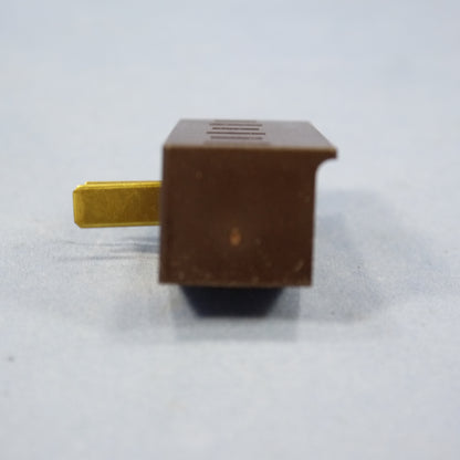 Do It Best 505498 Brown 15A Plug-In Triple Tap Outlet Adapter Nema 1-15R 125V