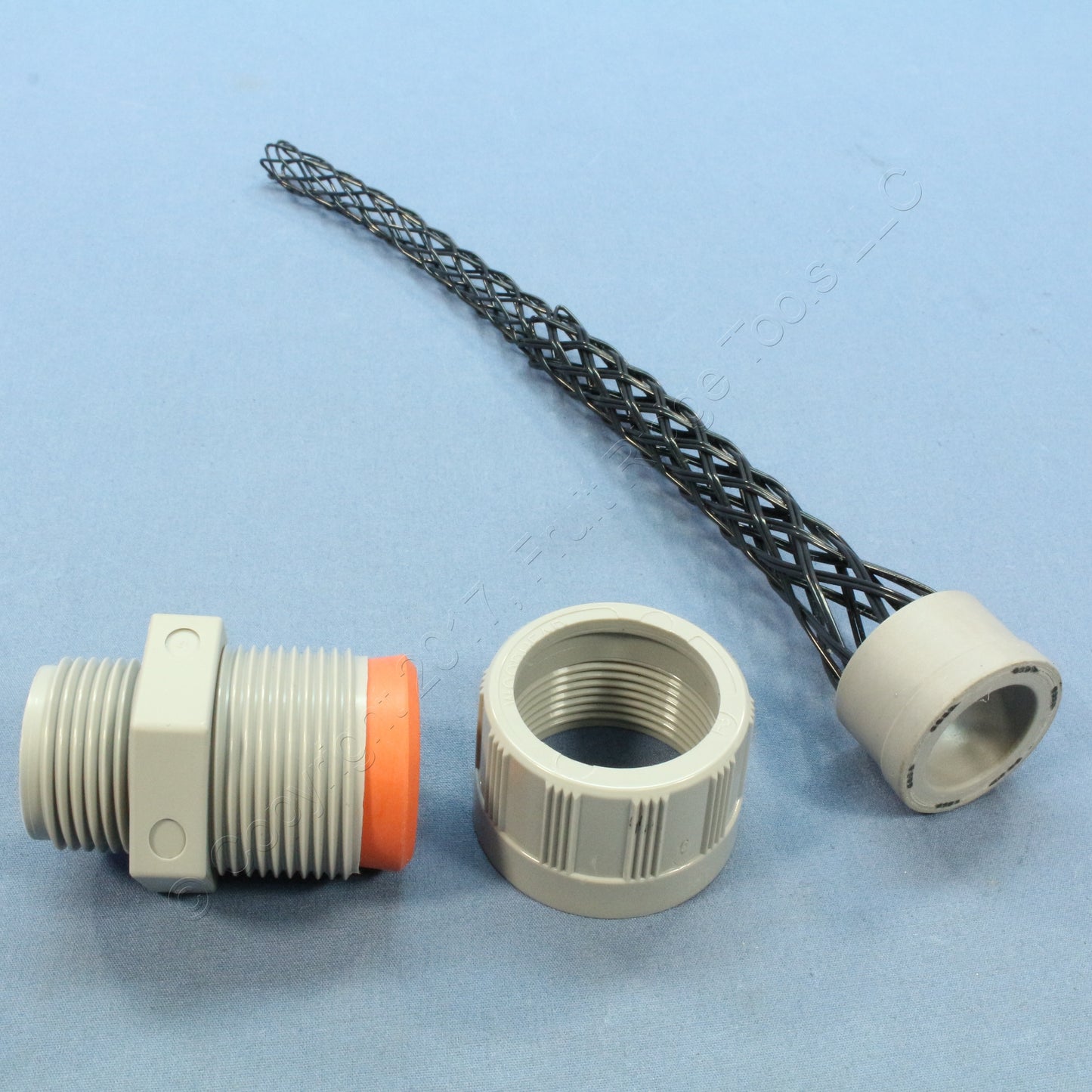 Woodhead Max-Loc Cord Grip .625-.75" Plastic Mesh Form 3 Nema 3R Gray 5542NM