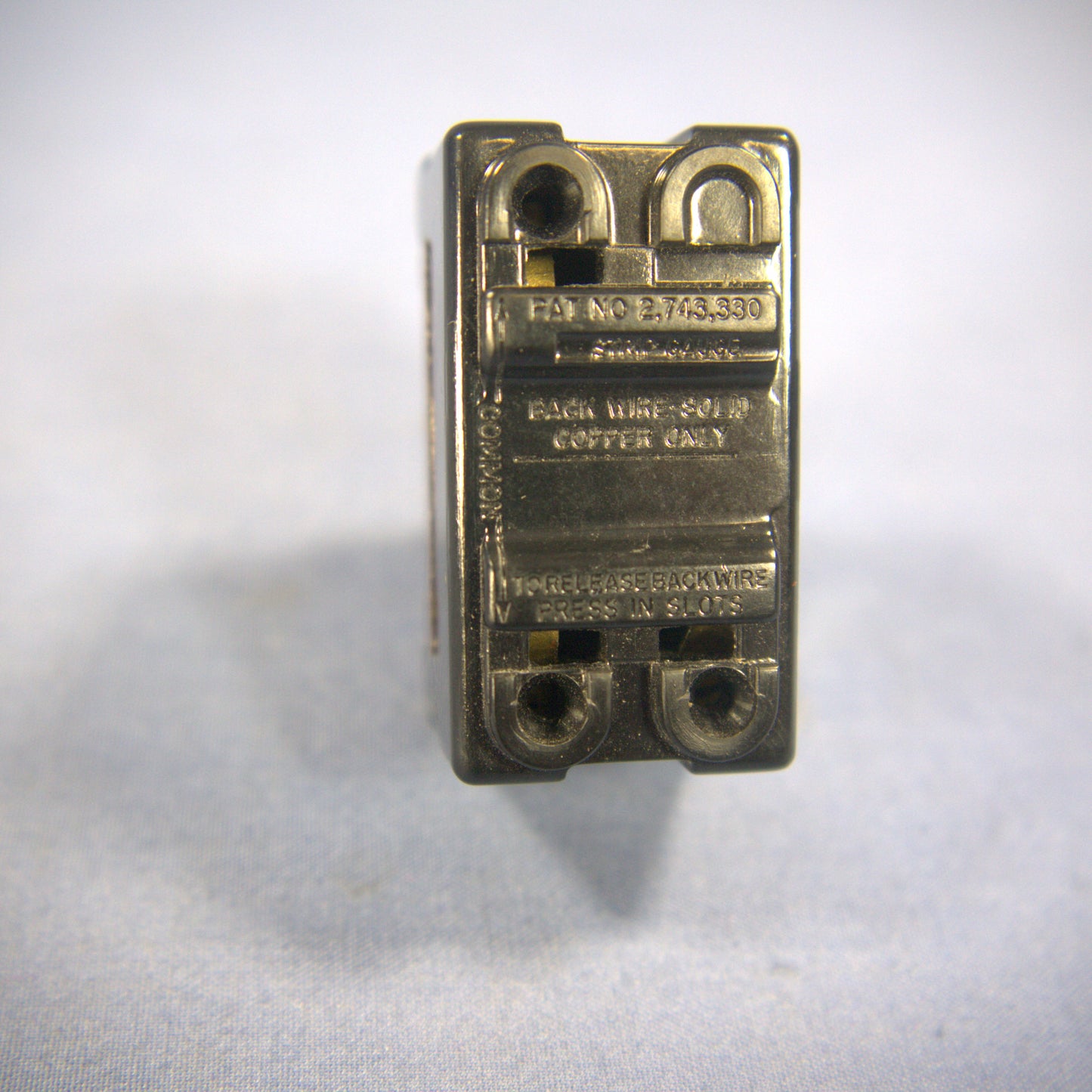 Eagle Brown Single Pole Toggle Switch for Despard Switch Plate 15A 120V 1101B