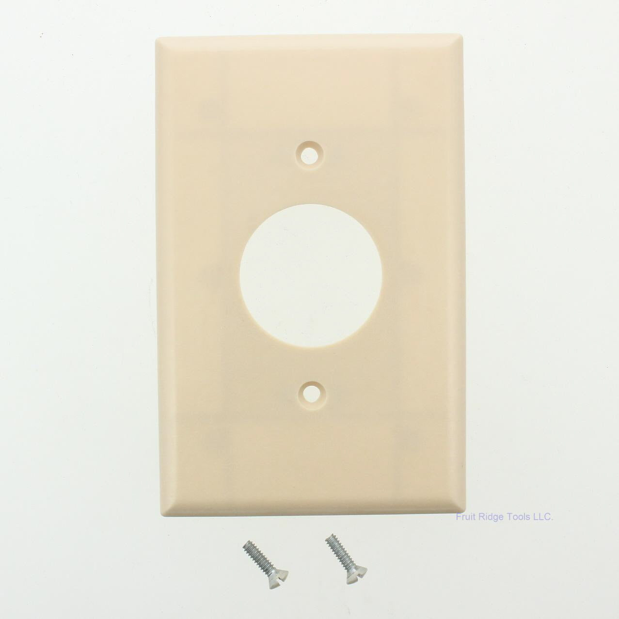 Eagle 2031V Ivory 1-Gang Single 1.406" Outlet Plastic Mid-Size Wallplate Cover