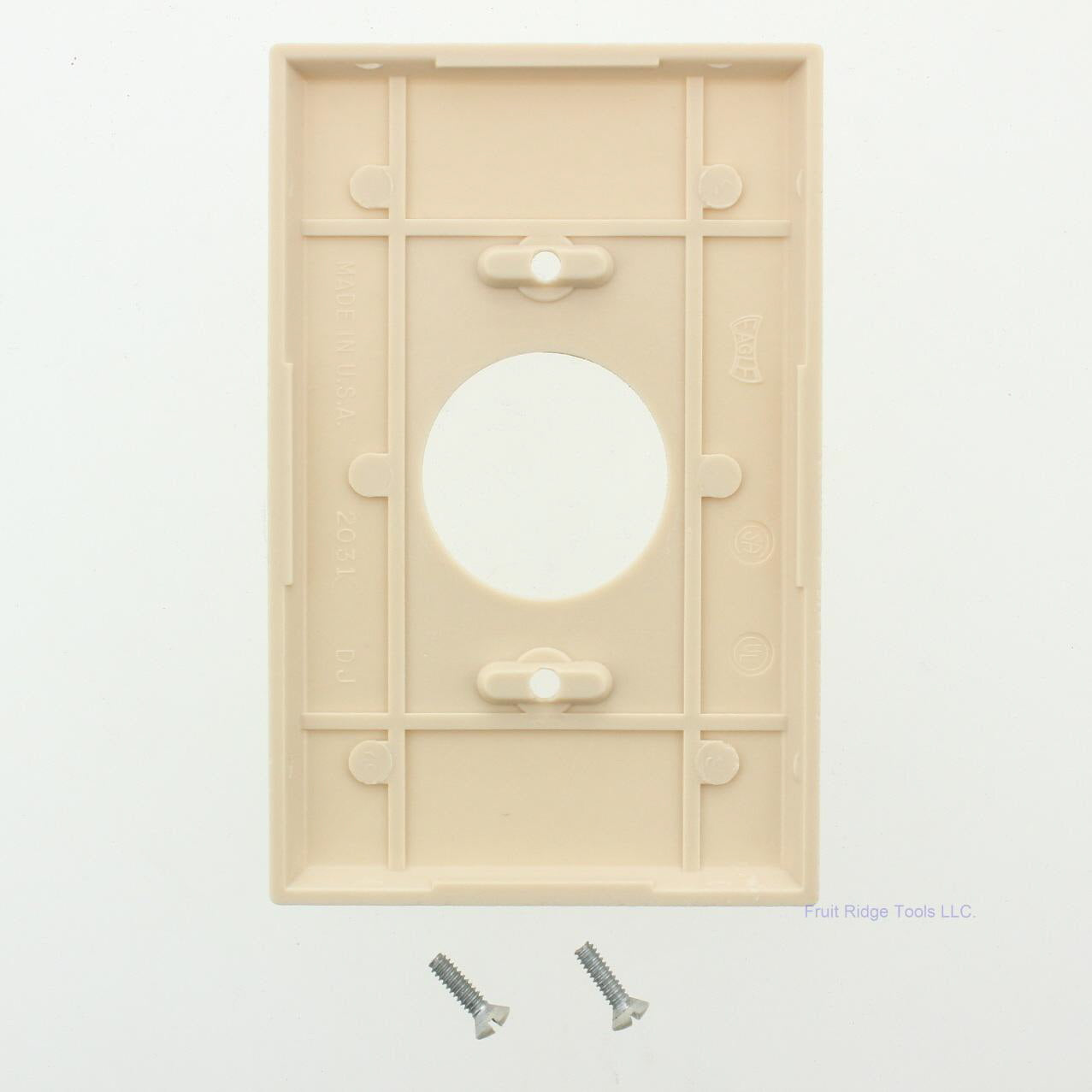 Eagle 2031V Ivory 1-Gang Single 1.406" Outlet Plastic Mid-Size Wallplate Cover